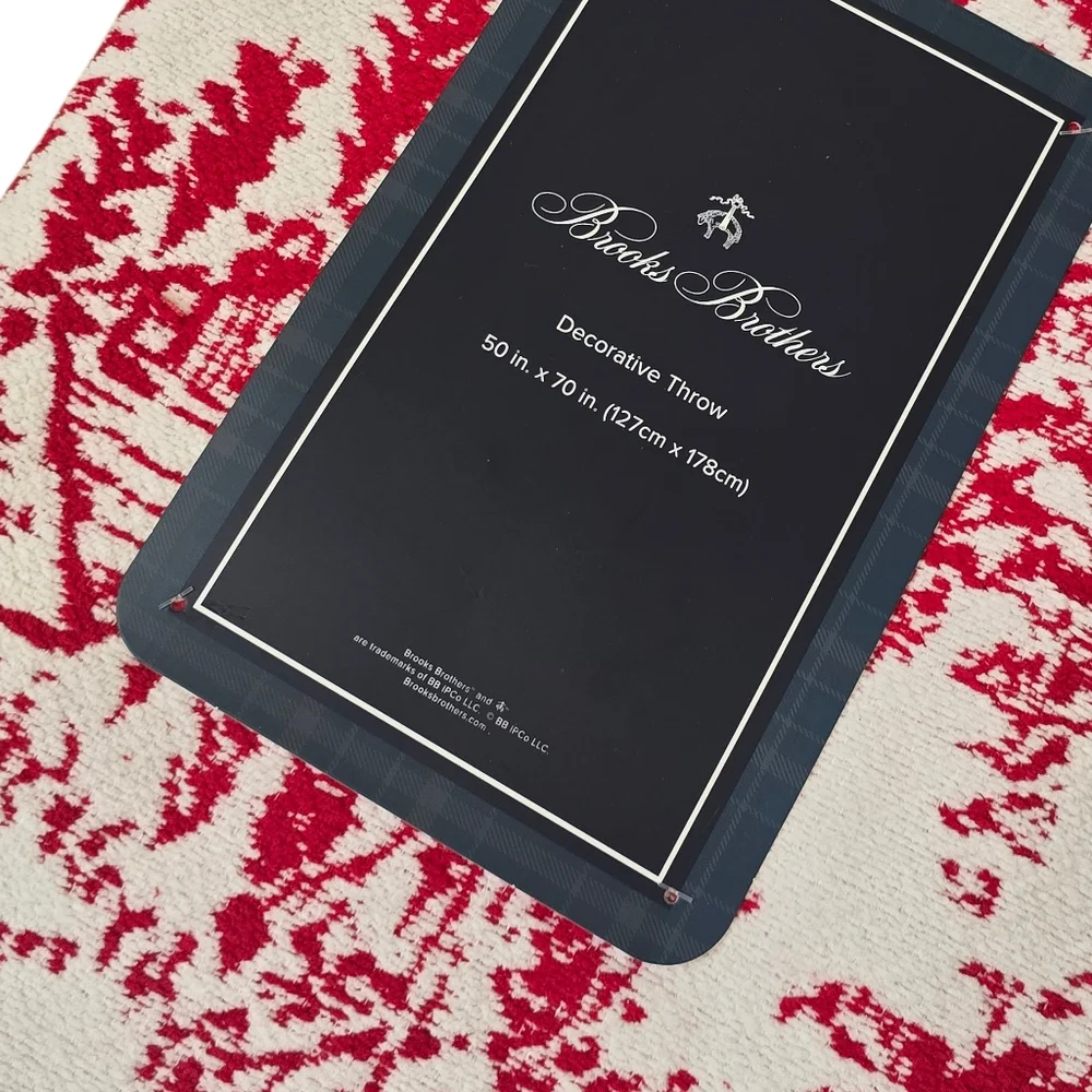 Brooks Brothers White Red Chenille Cabin Trees Throw Blanket 50